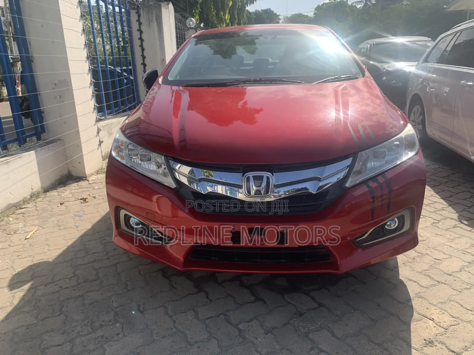Honda Grace 1.5 Petrol FWD 2016 Red