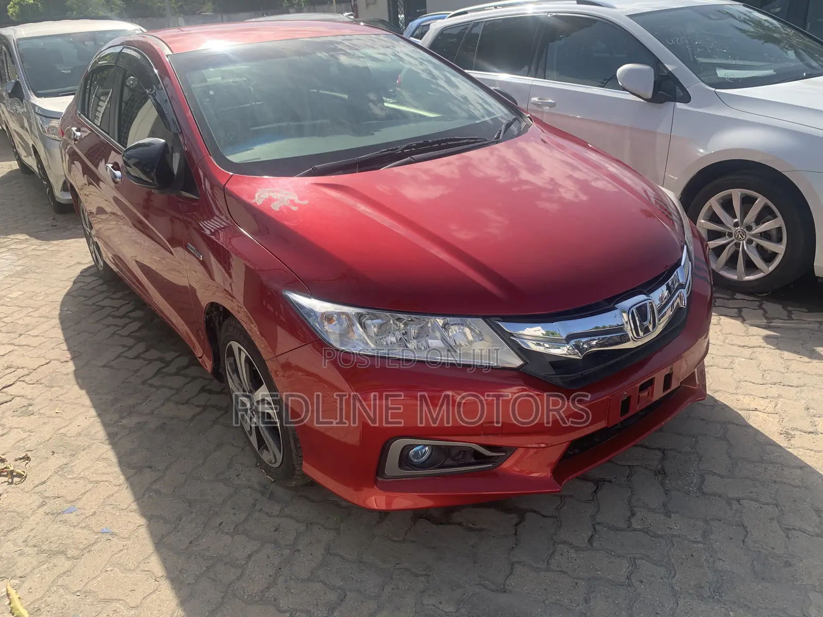 Honda Grace 1.5 Petrol FWD 2016 Red