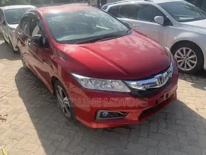 Honda Grace 1.5 Petrol FWD 2016 Red