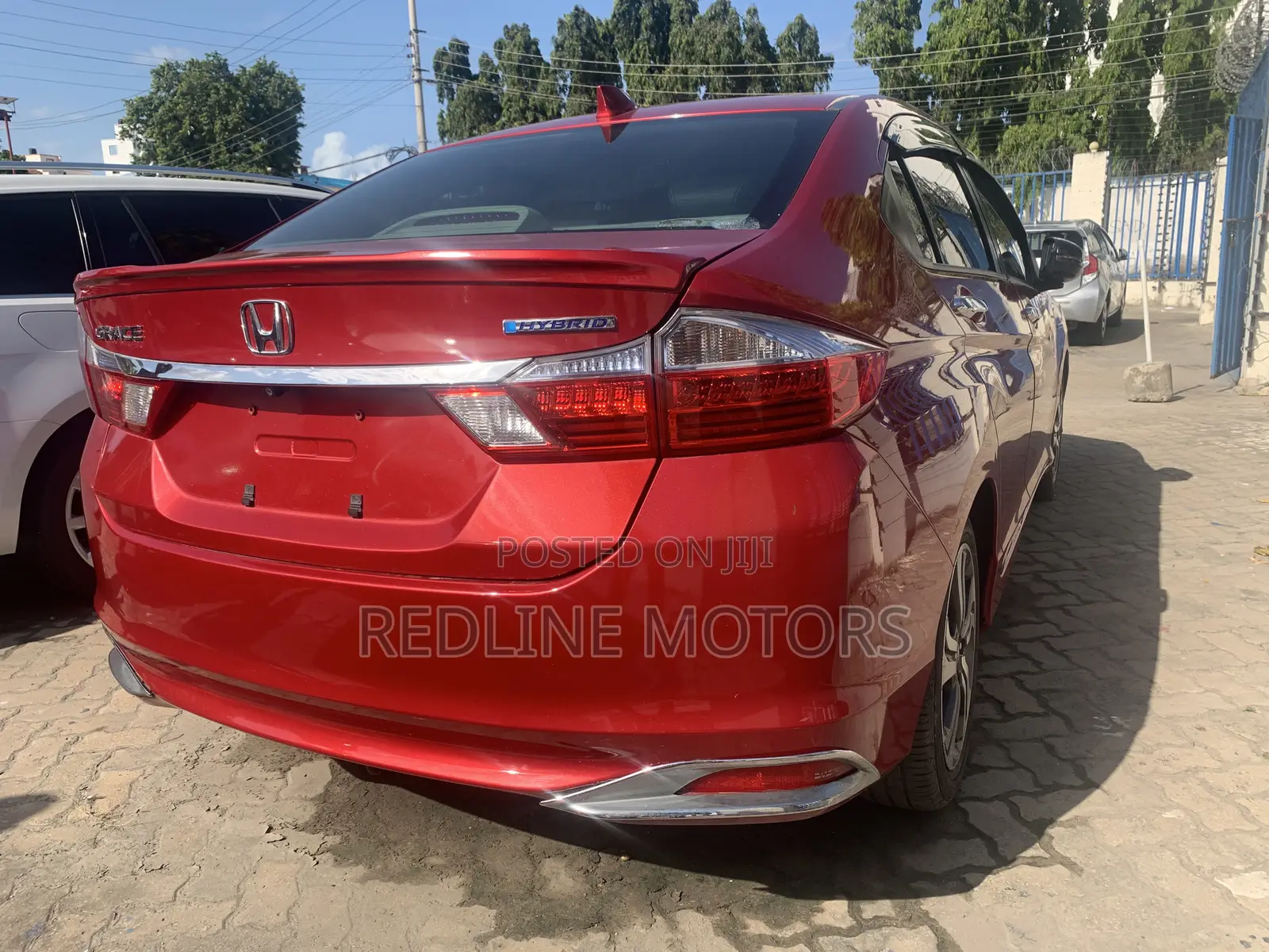 Honda Grace 1.5 Petrol FWD 2016 Red