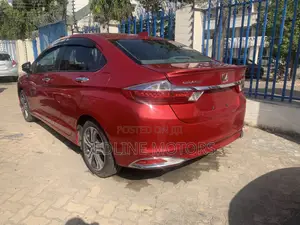 Honda Grace 1.5 Petrol FWD 2016 Red