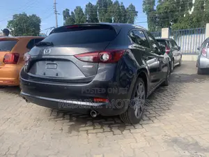 Mazda Axela 2017 Gray
