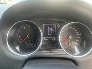 Volkswagen Polo 2017 Orange