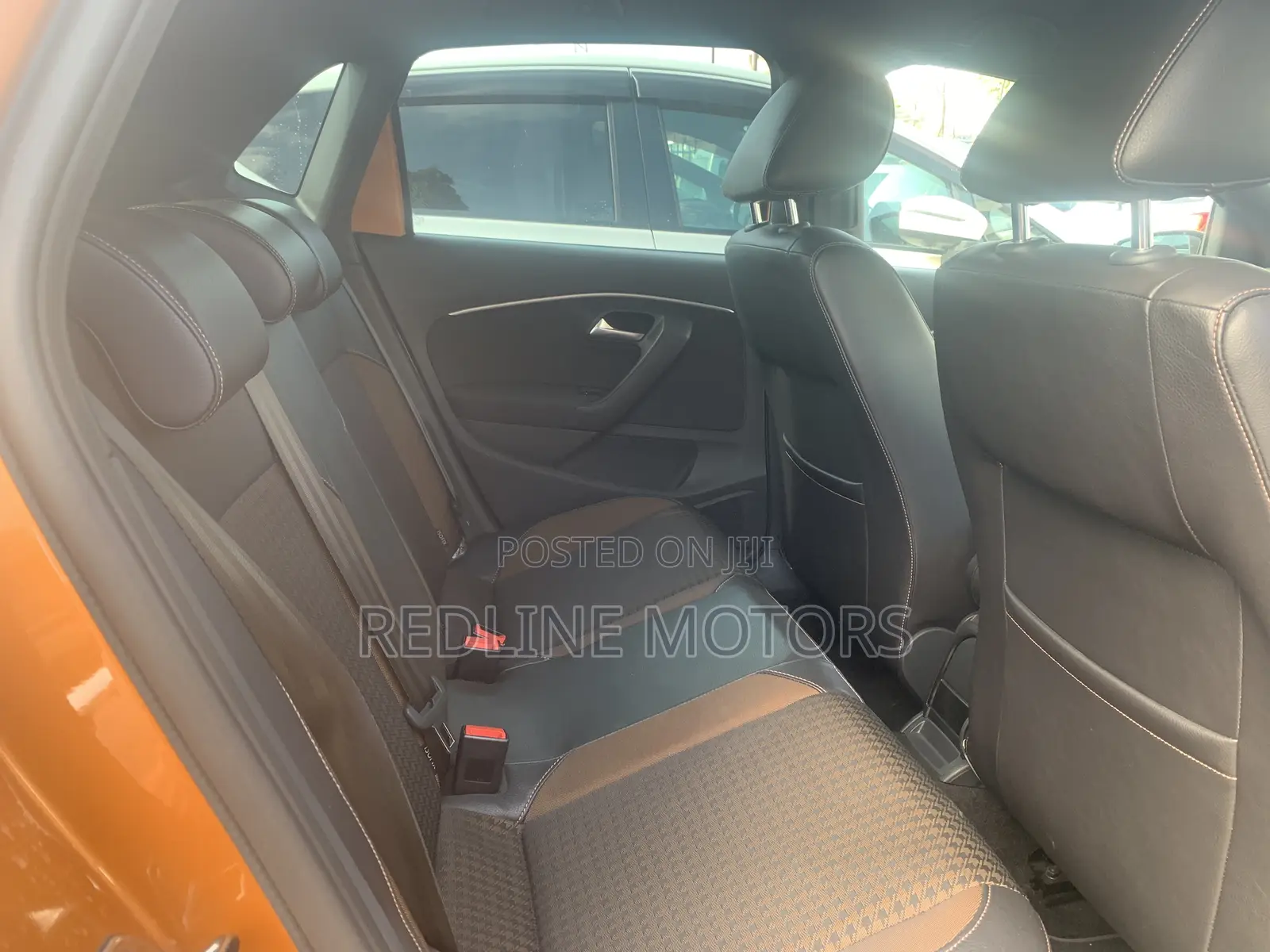 Volkswagen Polo 2017 Orange