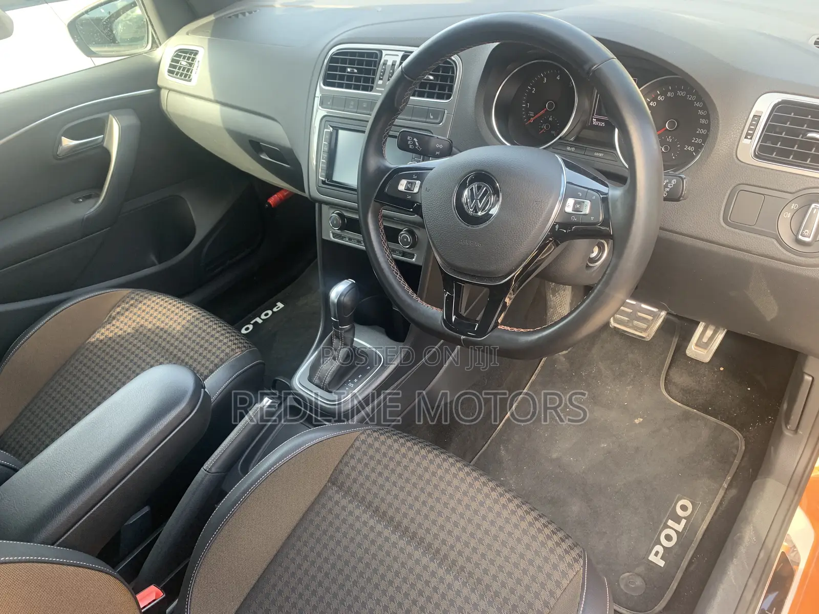 Volkswagen Polo 2017 Orange