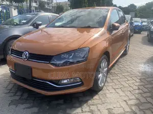 Volkswagen Polo 2017 Orange