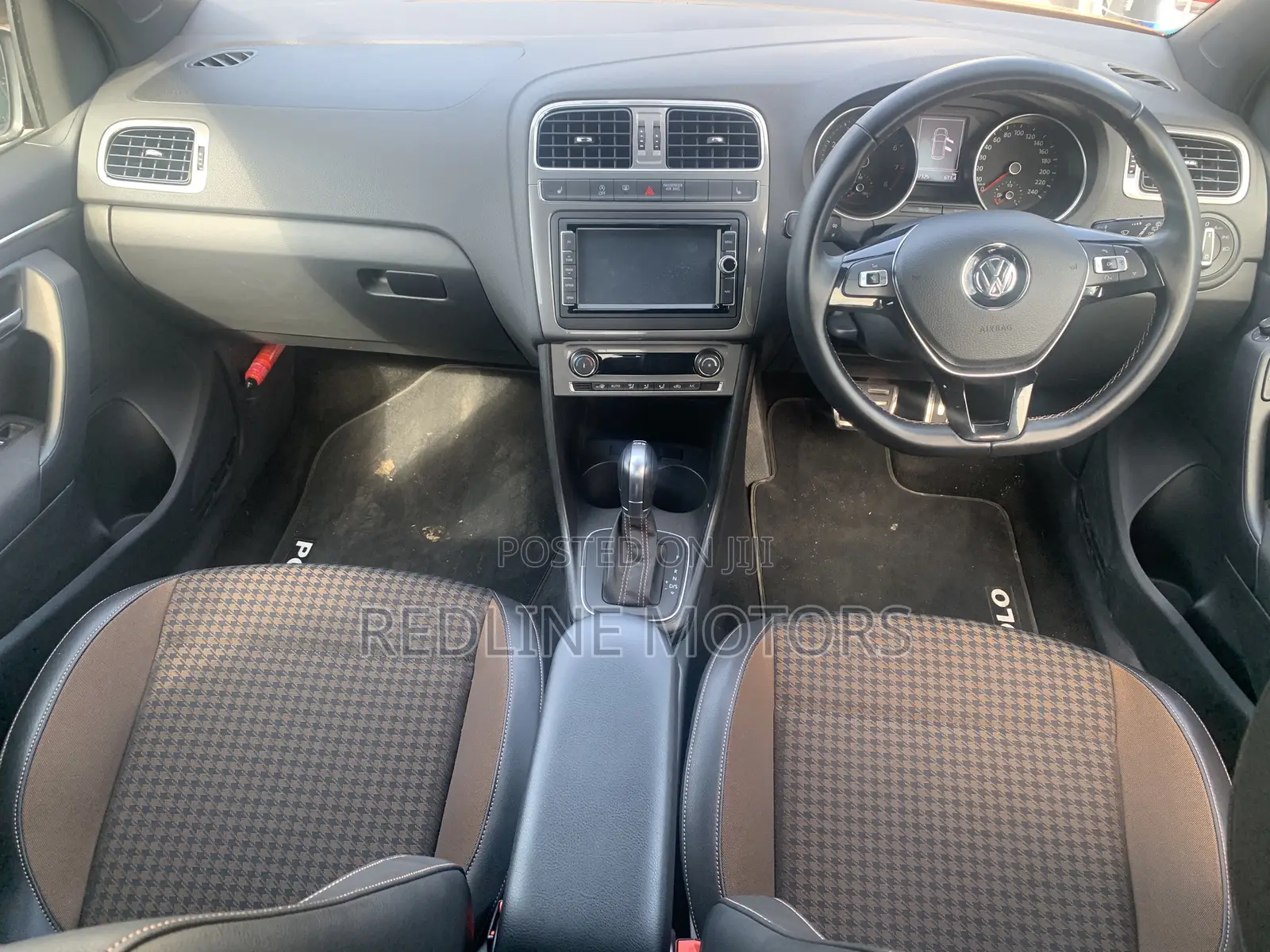 Volkswagen Polo 2017 Orange