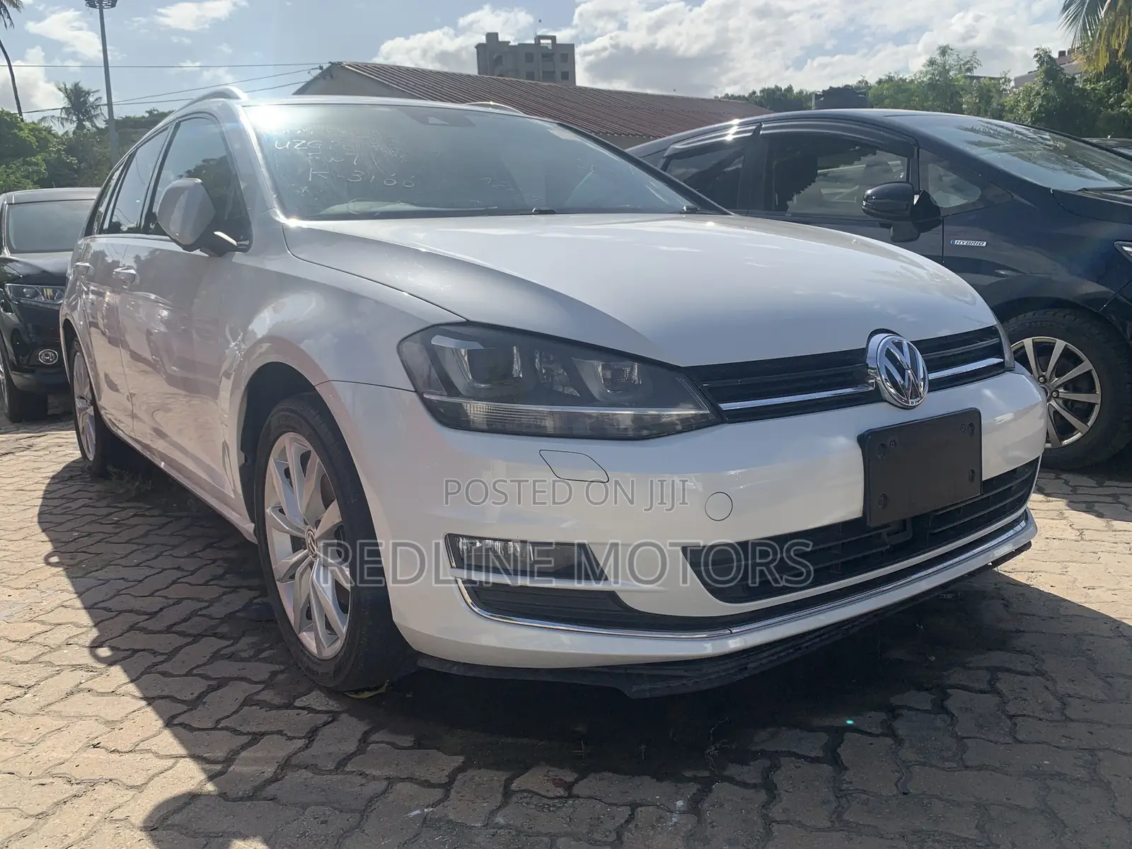 Volkswagen Golf Variant 2016 Off white