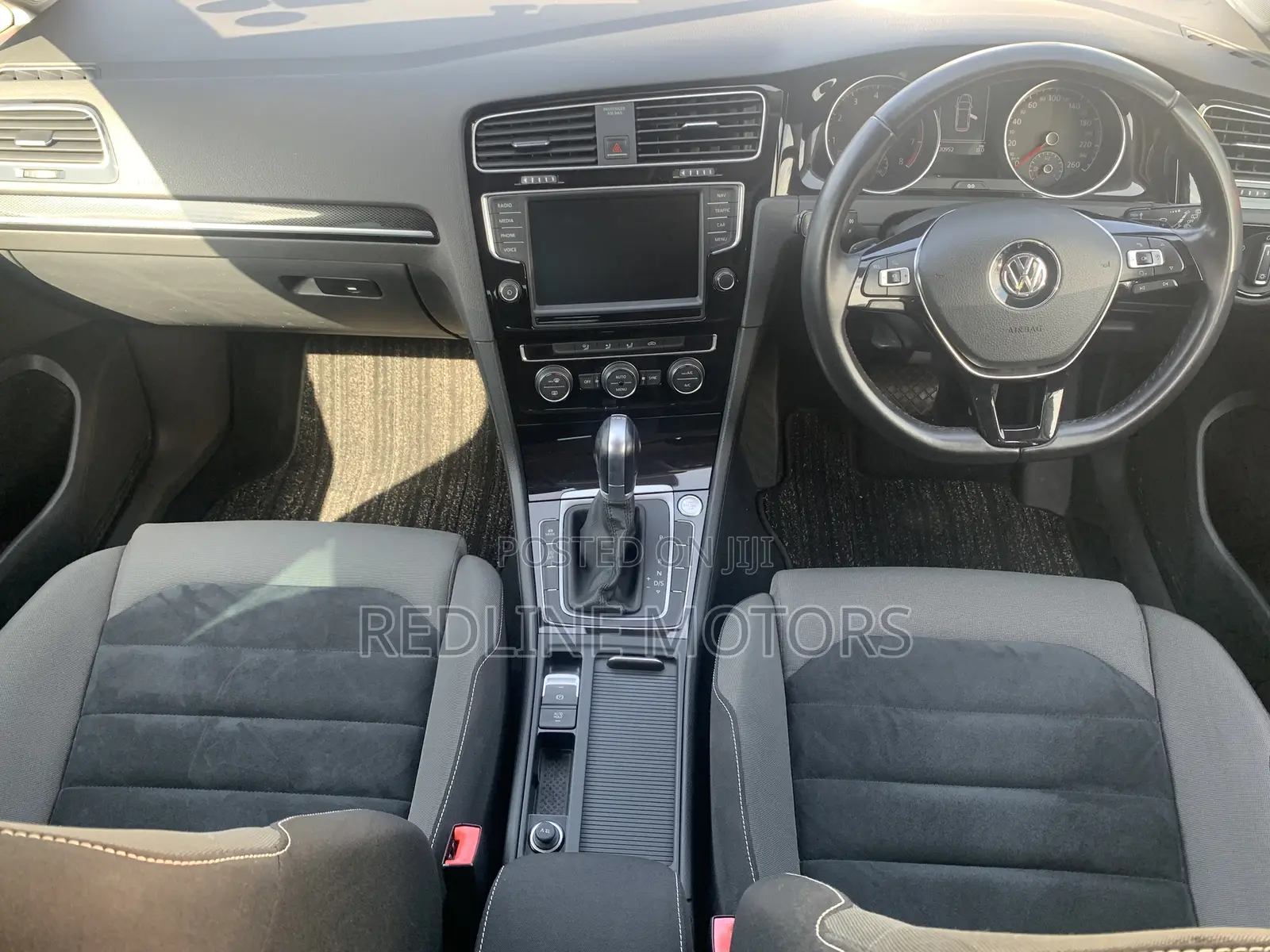 Volkswagen Golf Variant 2016 Off white