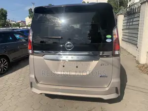 Nissan Serena 2017 Gold