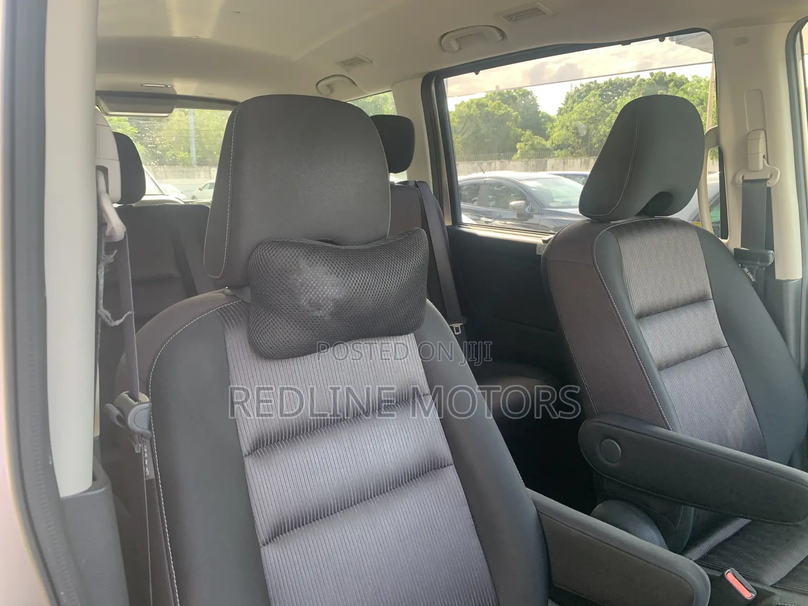 Nissan Serena 2017 Gold