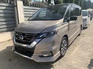 Nissan Serena 2017 Gold