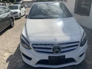 Mercedes-Benz B-Class Base B 250e 2017 Pearl