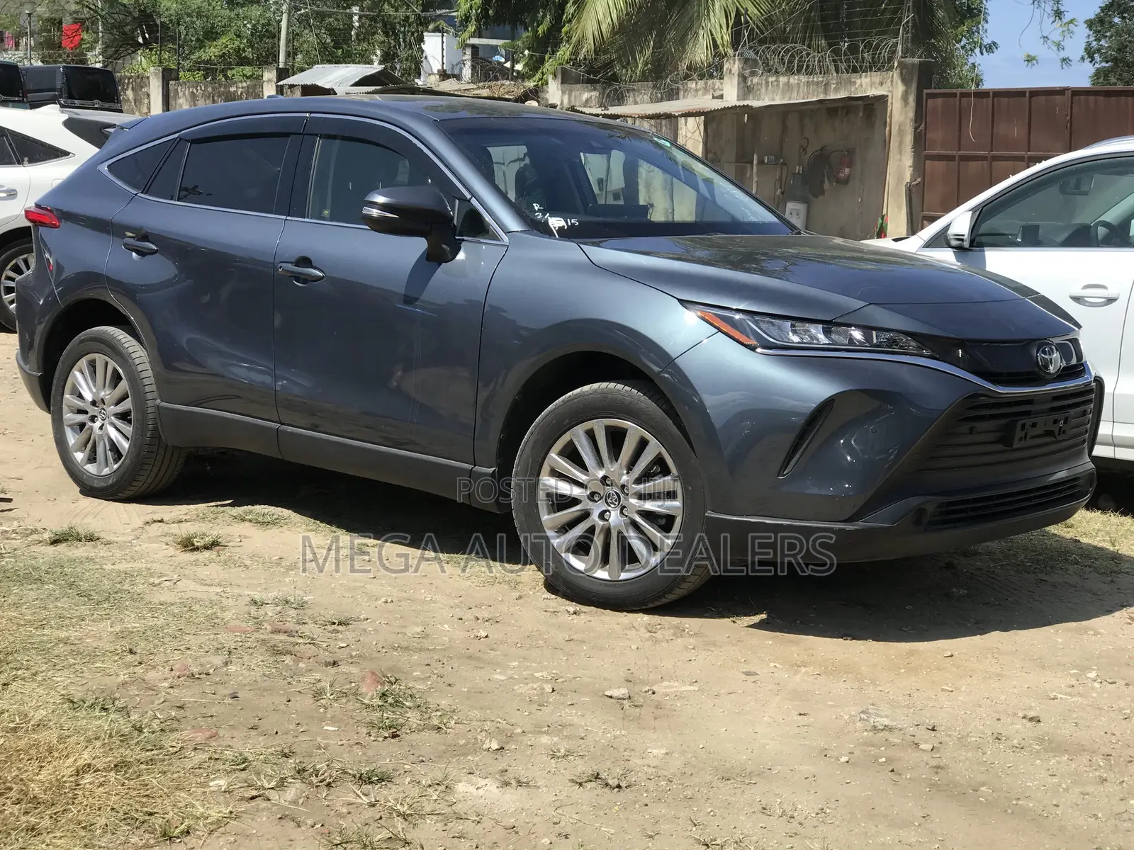 Toyota Harrier 2018 Blue