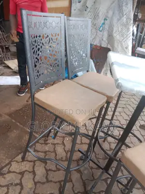 Restaraunt N Bar High Table N Chair