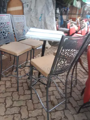 Restaraunt N Bar High Table N Chair