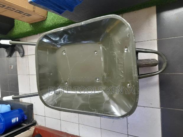 Wheelbarrow - thumbnail 3