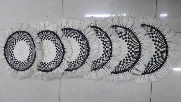 Black White Table Mats - main view