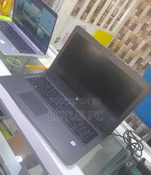 Laptop HP ZBook 15u G4 16GB Intel Core I7 SSD 512GB