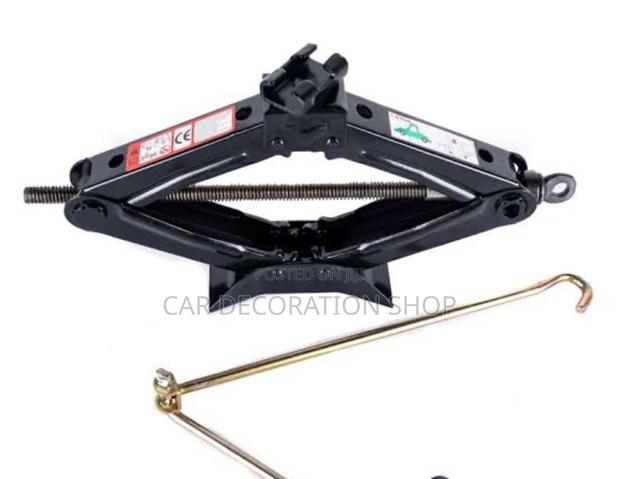 1.5ton Black Scissor Jack