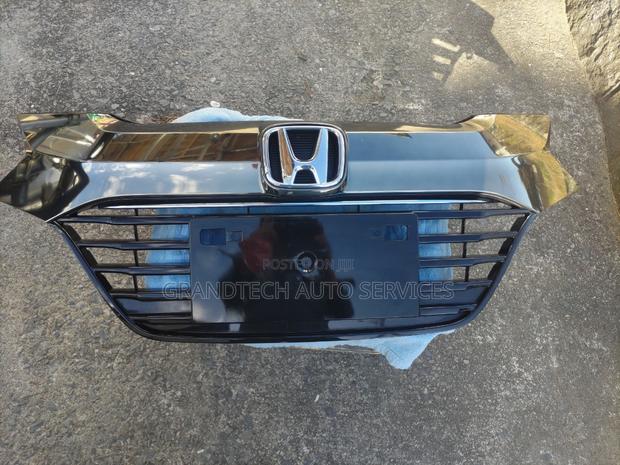 Honda Vezel Front Grill