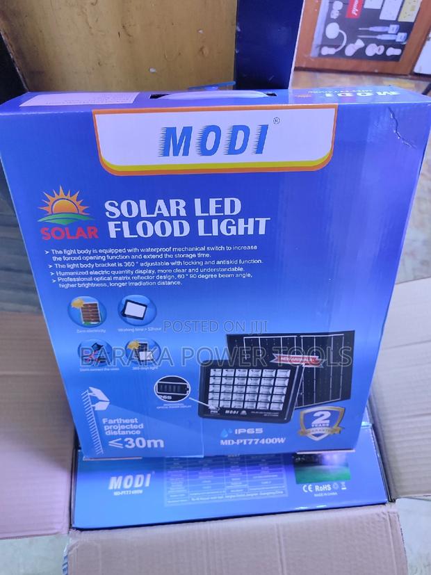 Modi Solar Flood Light - main view