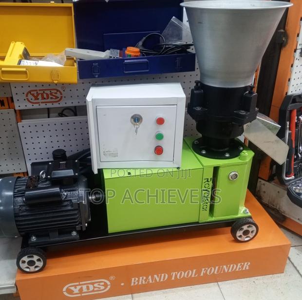 Original Pallet Maker/Feed Making Machine - main view