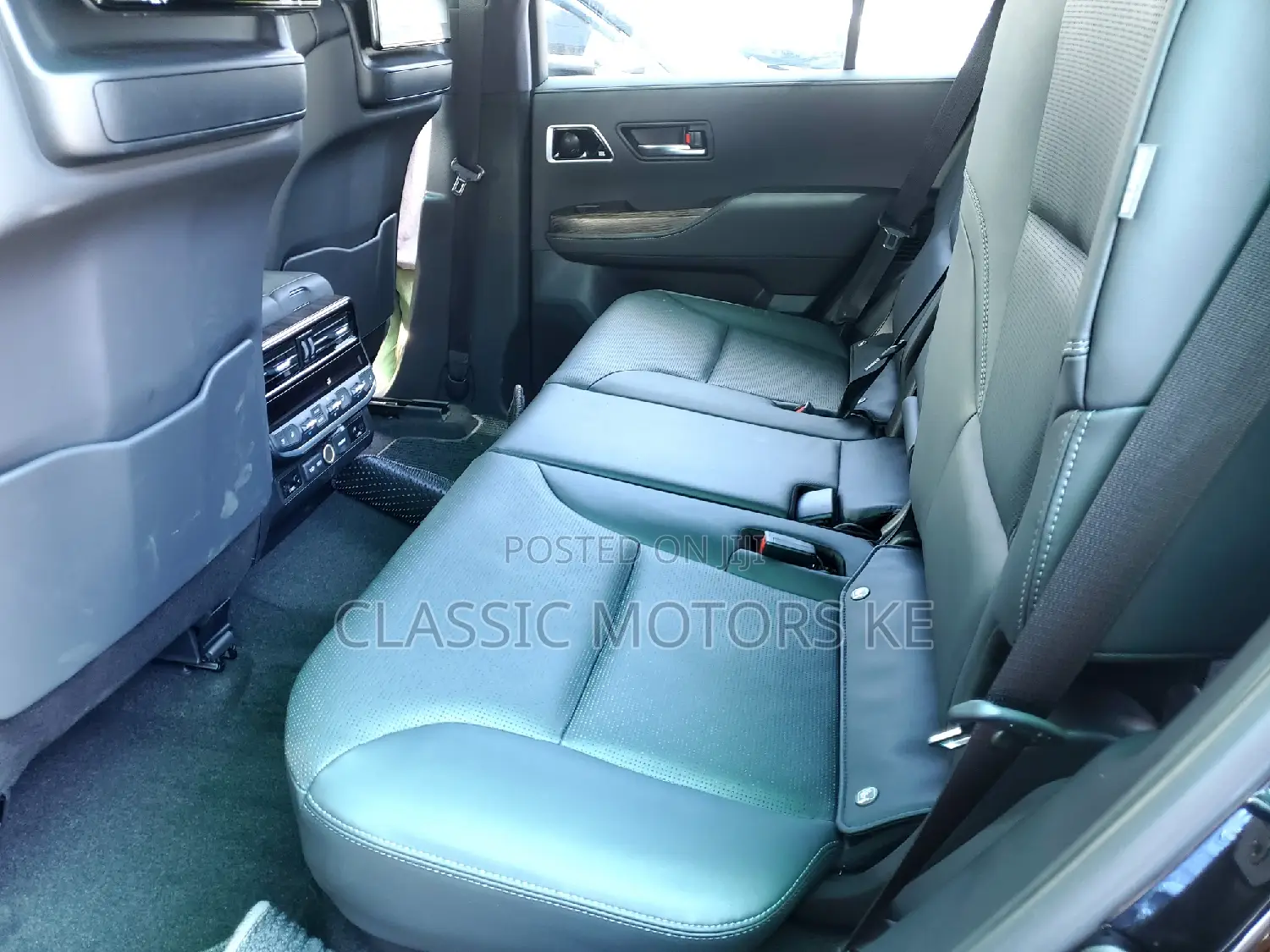 Toyota Land Cruiser 3.3 Diesel 4WD 2022 Black