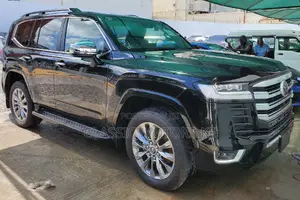 Toyota Land Cruiser 3.3 Diesel 4WD 2022 Black