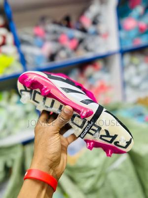 Predator Soccer Boots - thumbnail 2