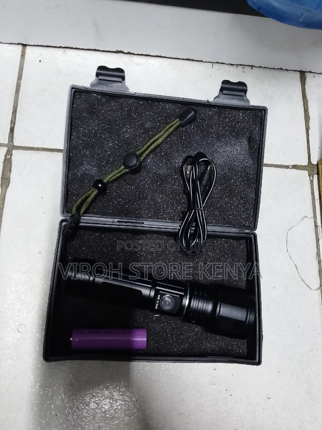 Powerstyle Flashlight Torch Zooming Torch