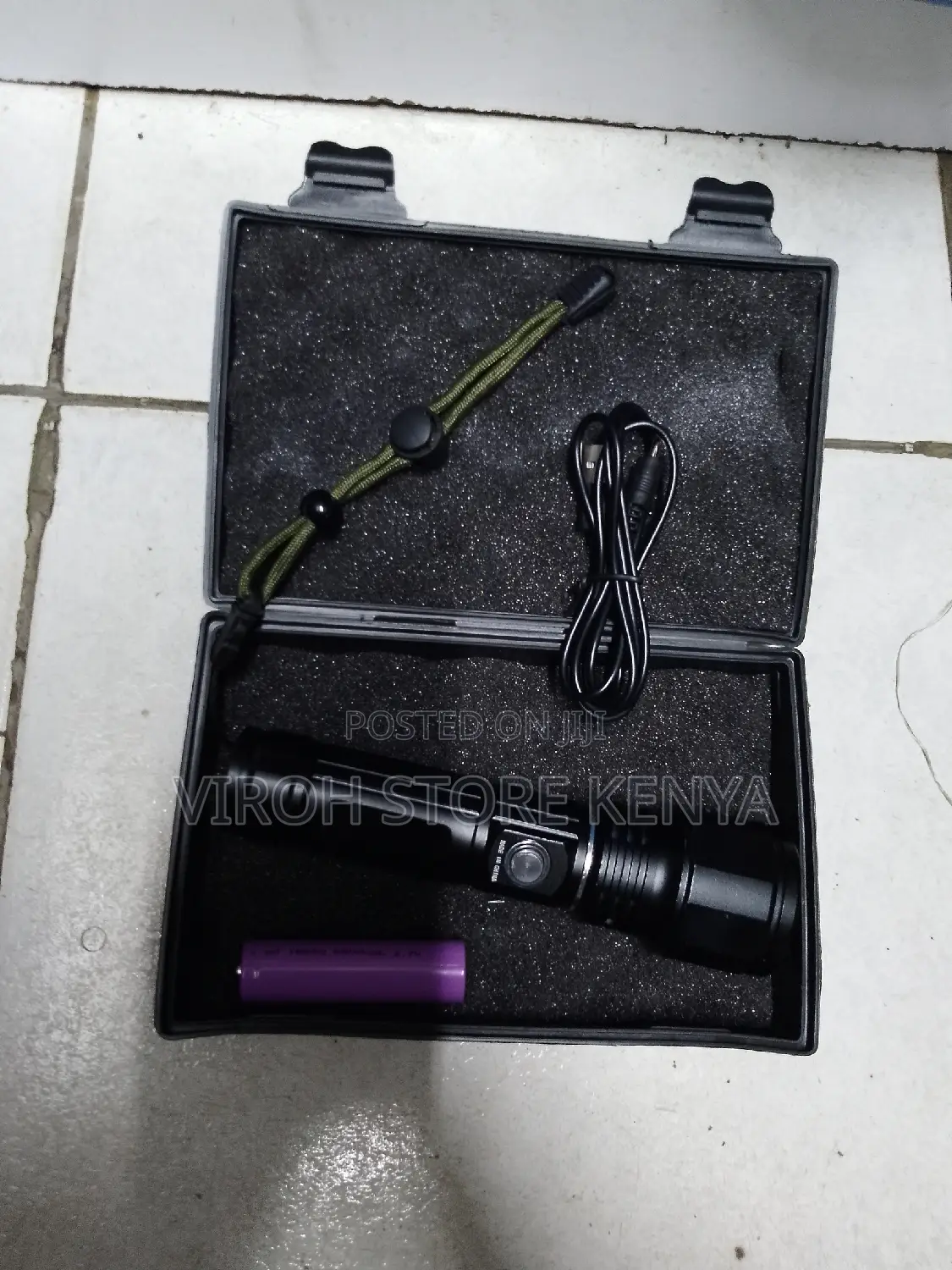 Powerstyle Flashlight Torch Zooming Torch