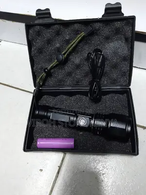 Zooming Flashlight Rechargeable Torch Powerstyle