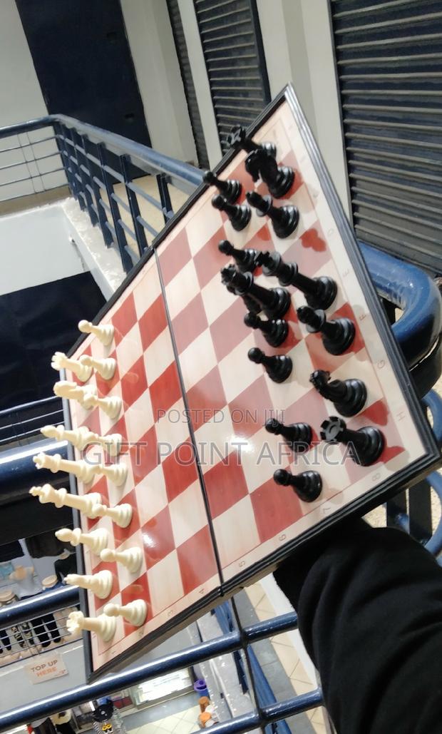 Large Foldable Magnetic Chessboard Game - thumbnail 3