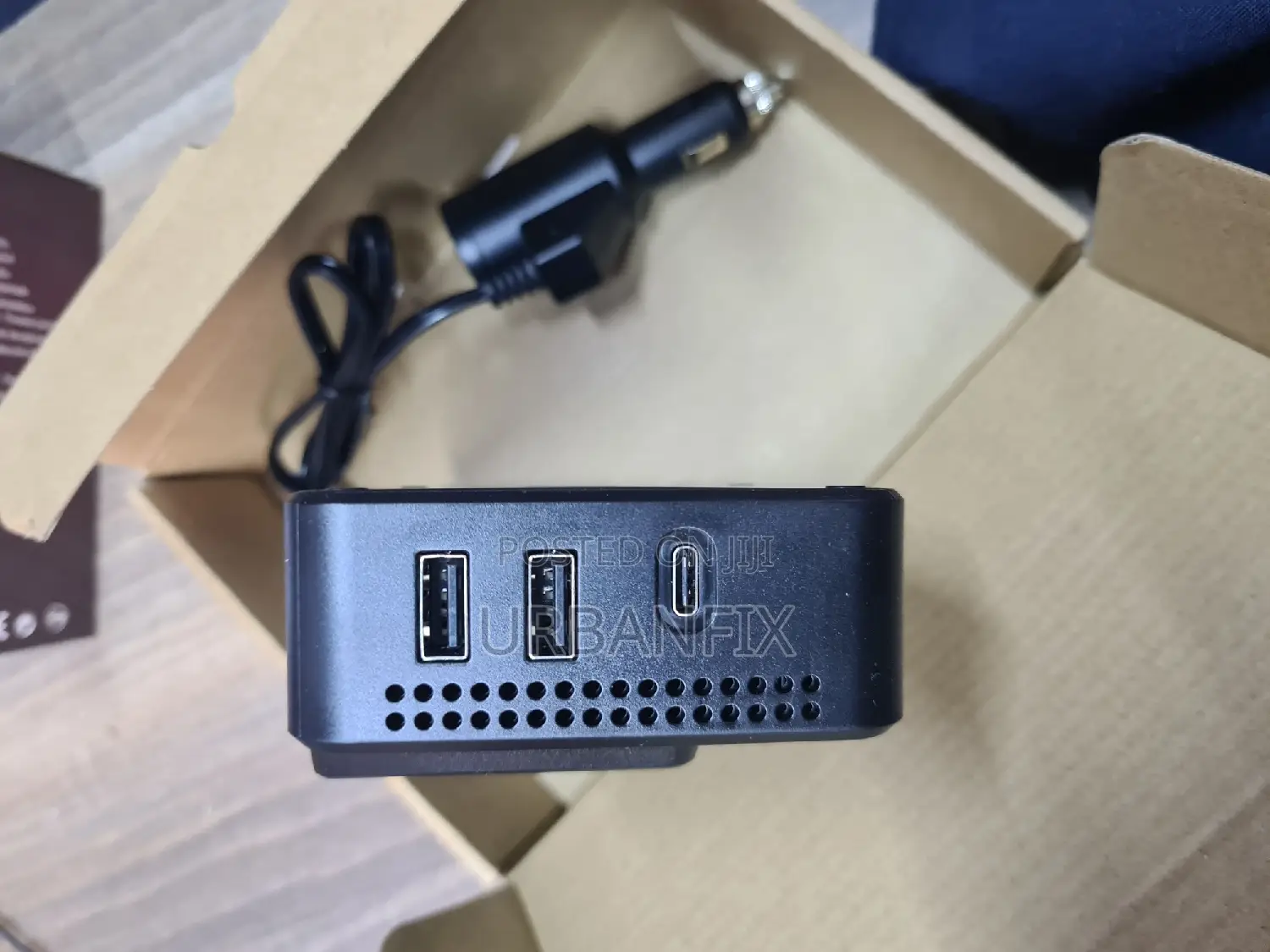 12 Volts 200 Watts Power Inverter With 2 USB Ports