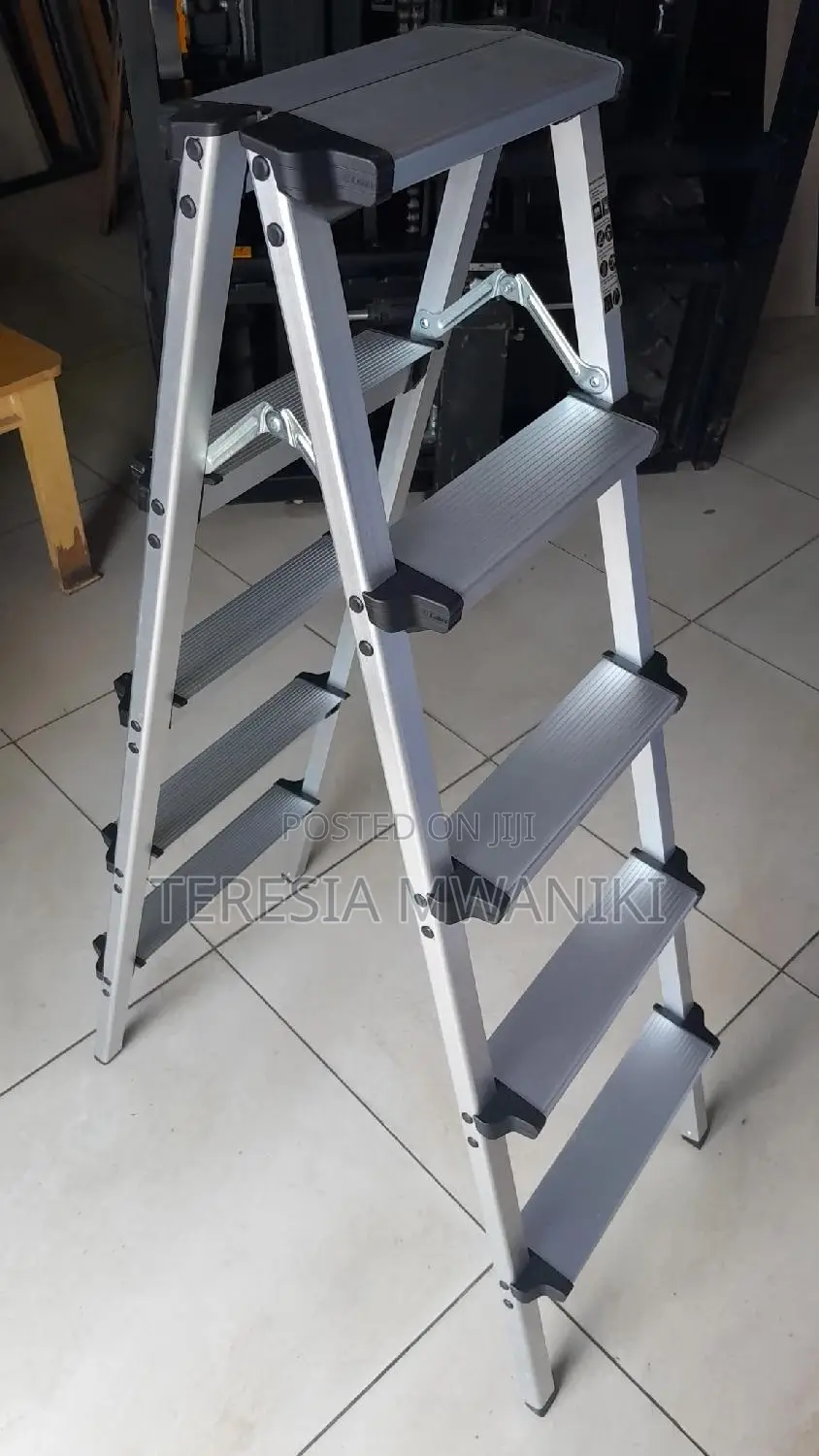 Aluminium Double Sided Ladder ,5steps