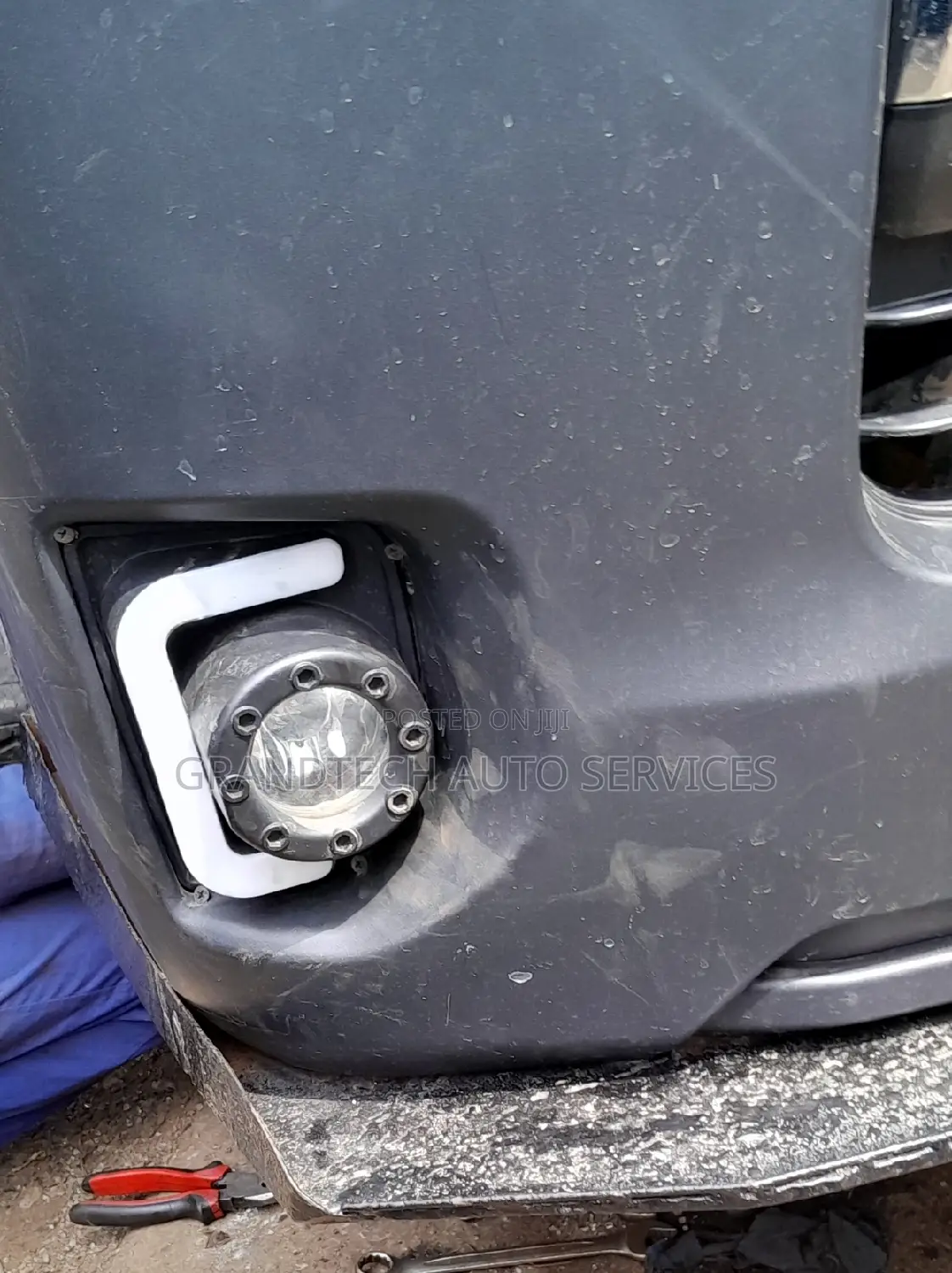 Toyota Hiace 7l 9l LED Foglights ;