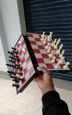 Small Magnetic Foldable Chess Board - thumbnail 2