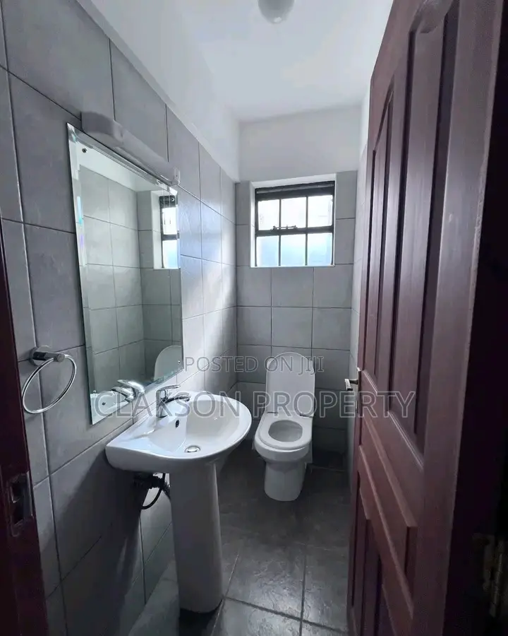 2bdrm Apartment in Ngongroad, Kilimani for sale
