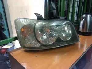 Toyota Kluger 2005 Xenon Headlight (Round)