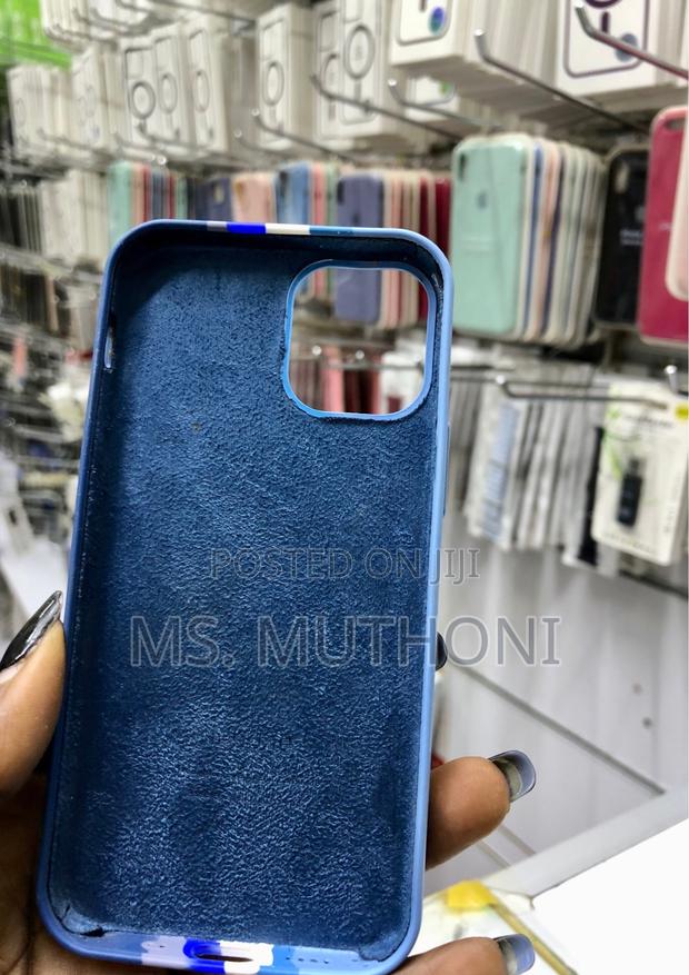 iPhone 12 Mini Silicone Cover - thumbnail 3