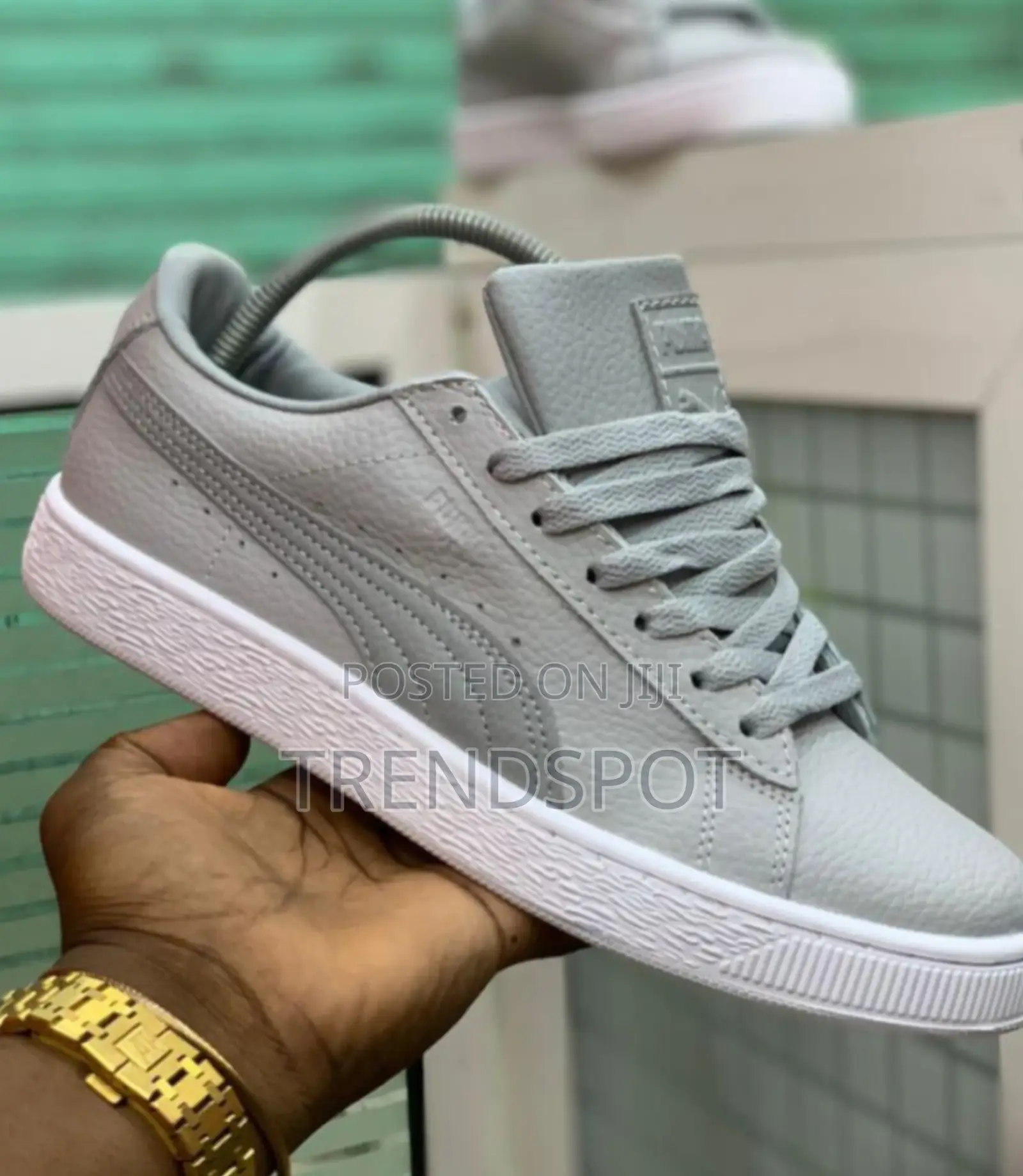 Puma Sneakers