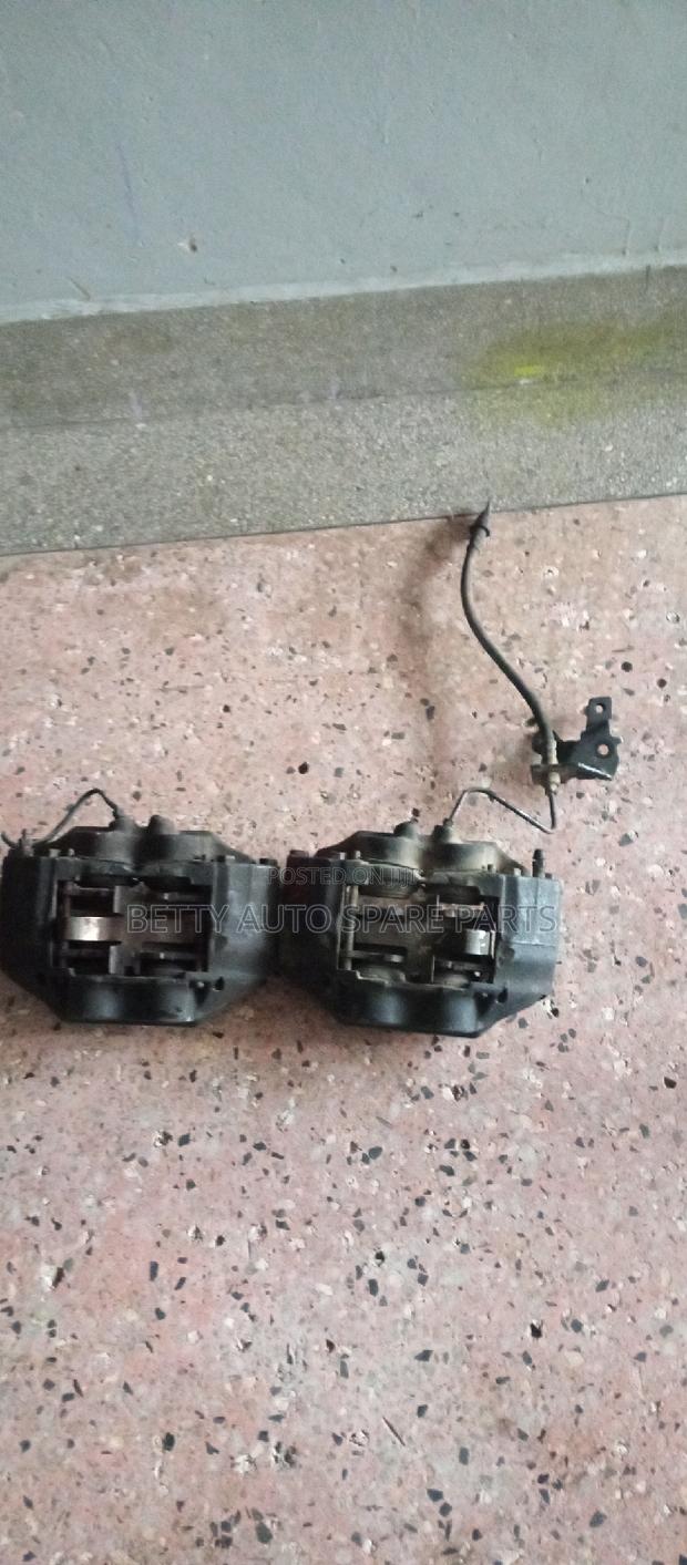 Toyota Hilux Vigo 4 Wd Front Caliper