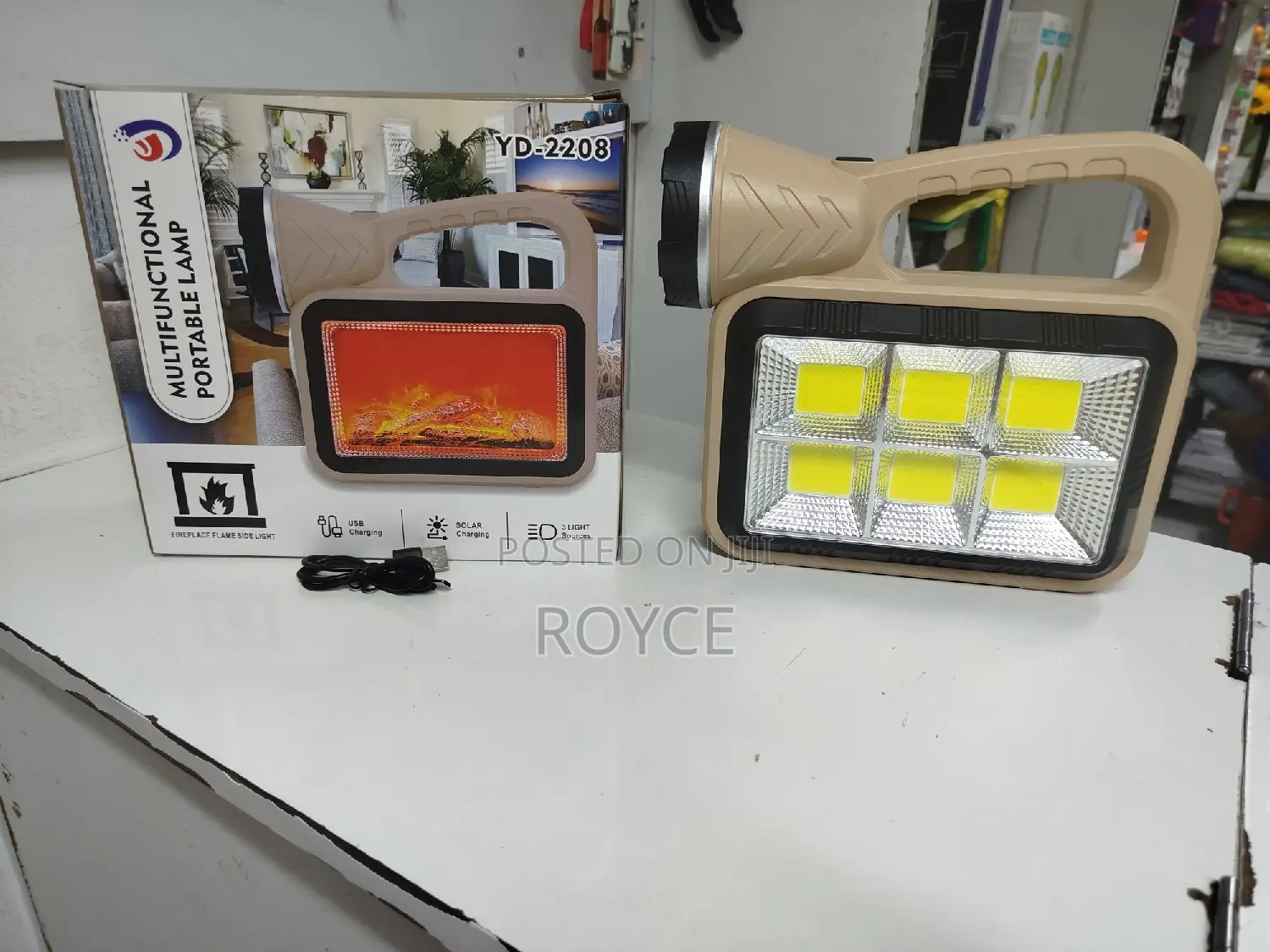 Multi-Functional Solar / USB Charging Portable Lamp