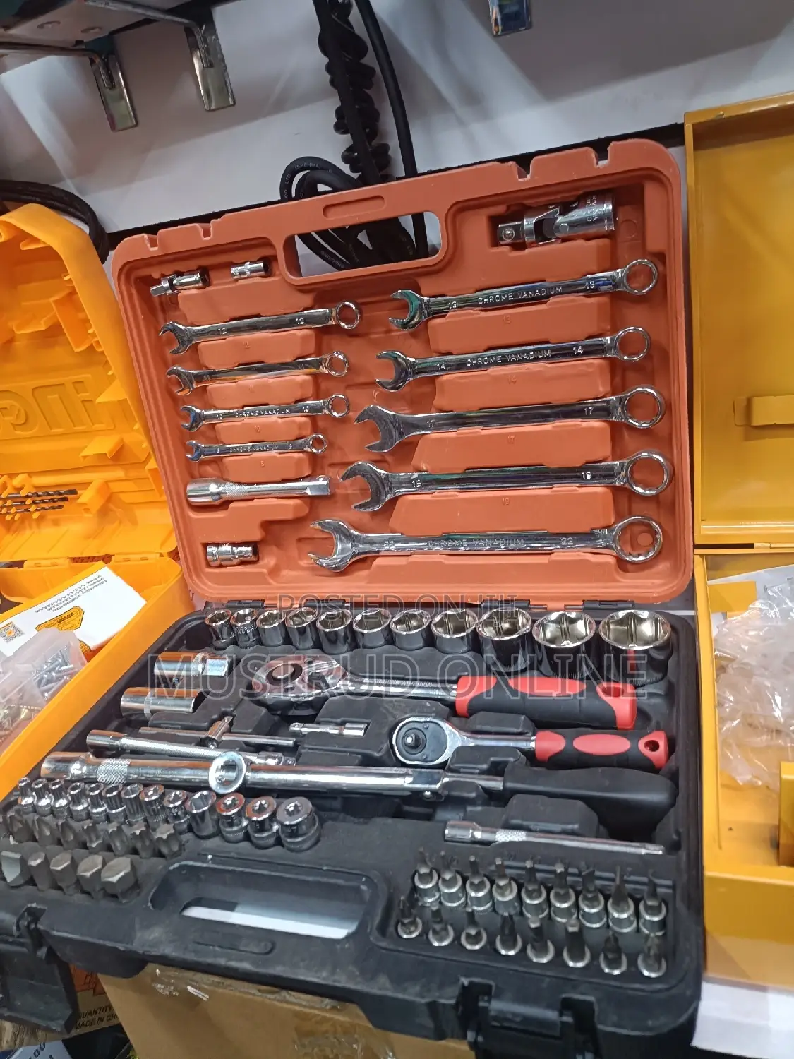 82pc Tools Box