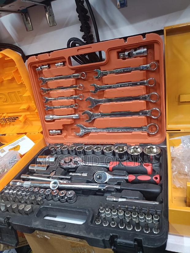 82pc Tools Box