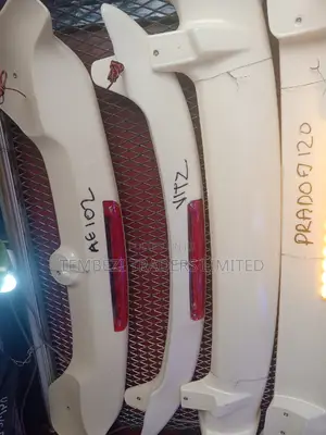 Spoiler Toyota Vitz