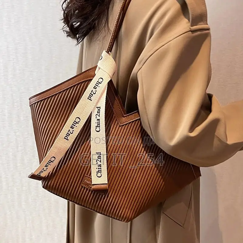 *The Love Design Tote Bag*
Size:40*14*21