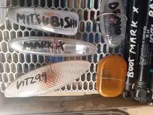 Wing Lights/Indicator Lights Toyota Vitz/Side Lamp Vitz