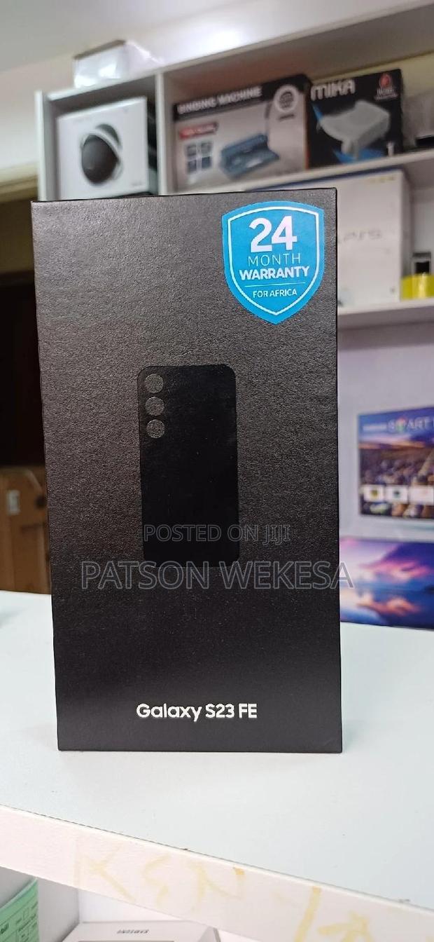 New Samsung Galaxy S23 FE 256 GB Black - thumbnail 2